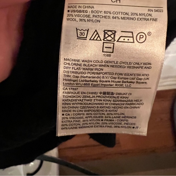 Banana Republic black knit sweater - cotton blend - Picture 5 of 6